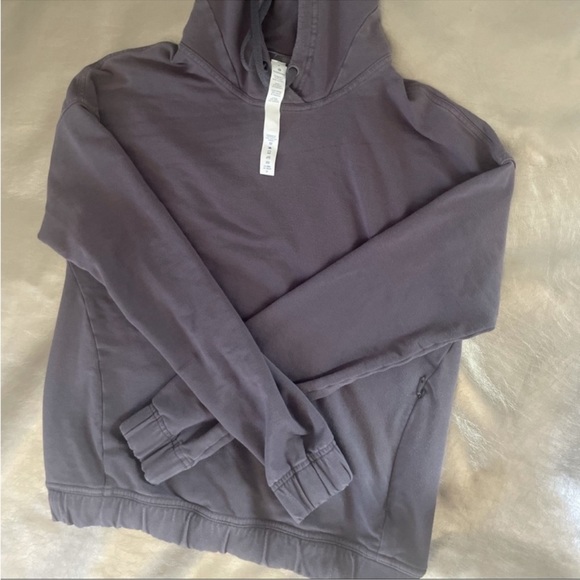 Lululemon Twisted & Tucked Pullover - Picture 3 of 9